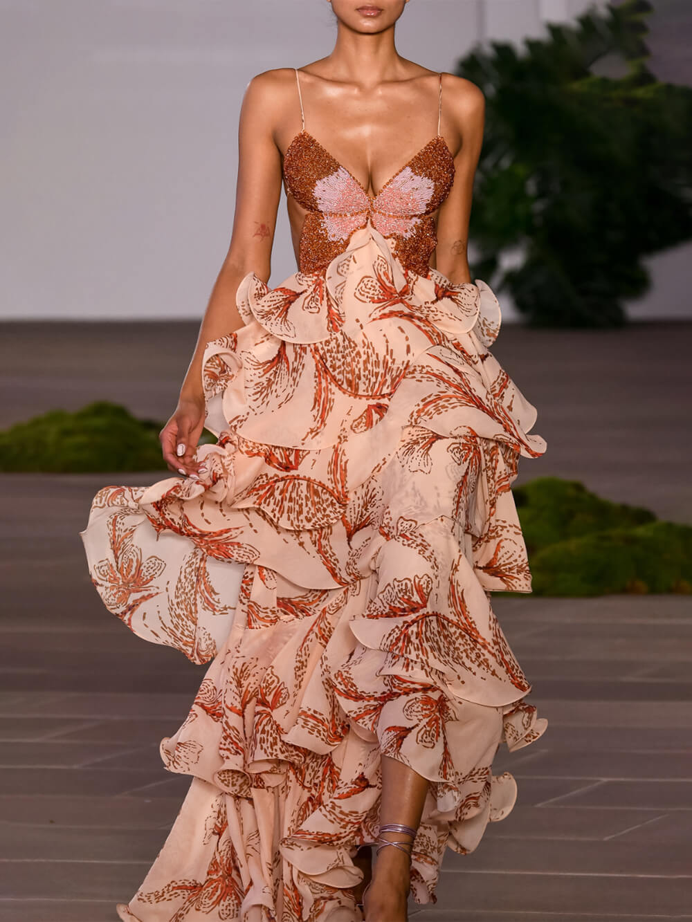 Camelia | Vestido Cascada de Volantes
